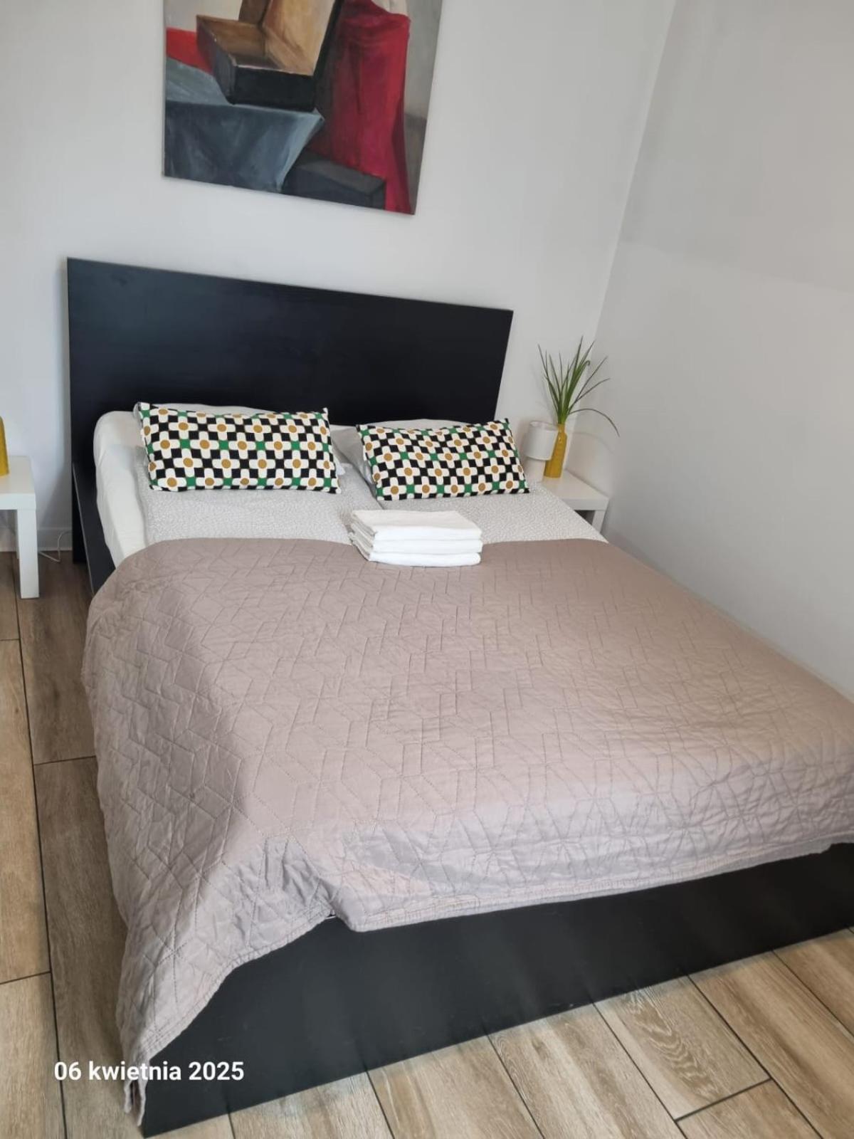 Apartment The M O D E R N C I T Y Spot